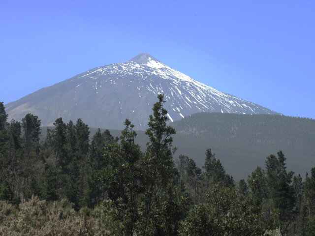 El Teide bevindt zich op Tenerife en is met 3715 meter het hoogste punt van Spanje.